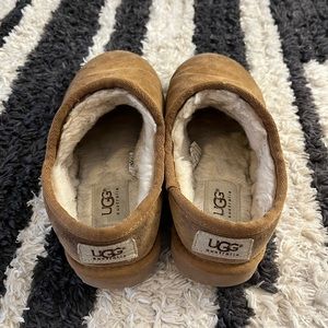 UGG Classic Slipper